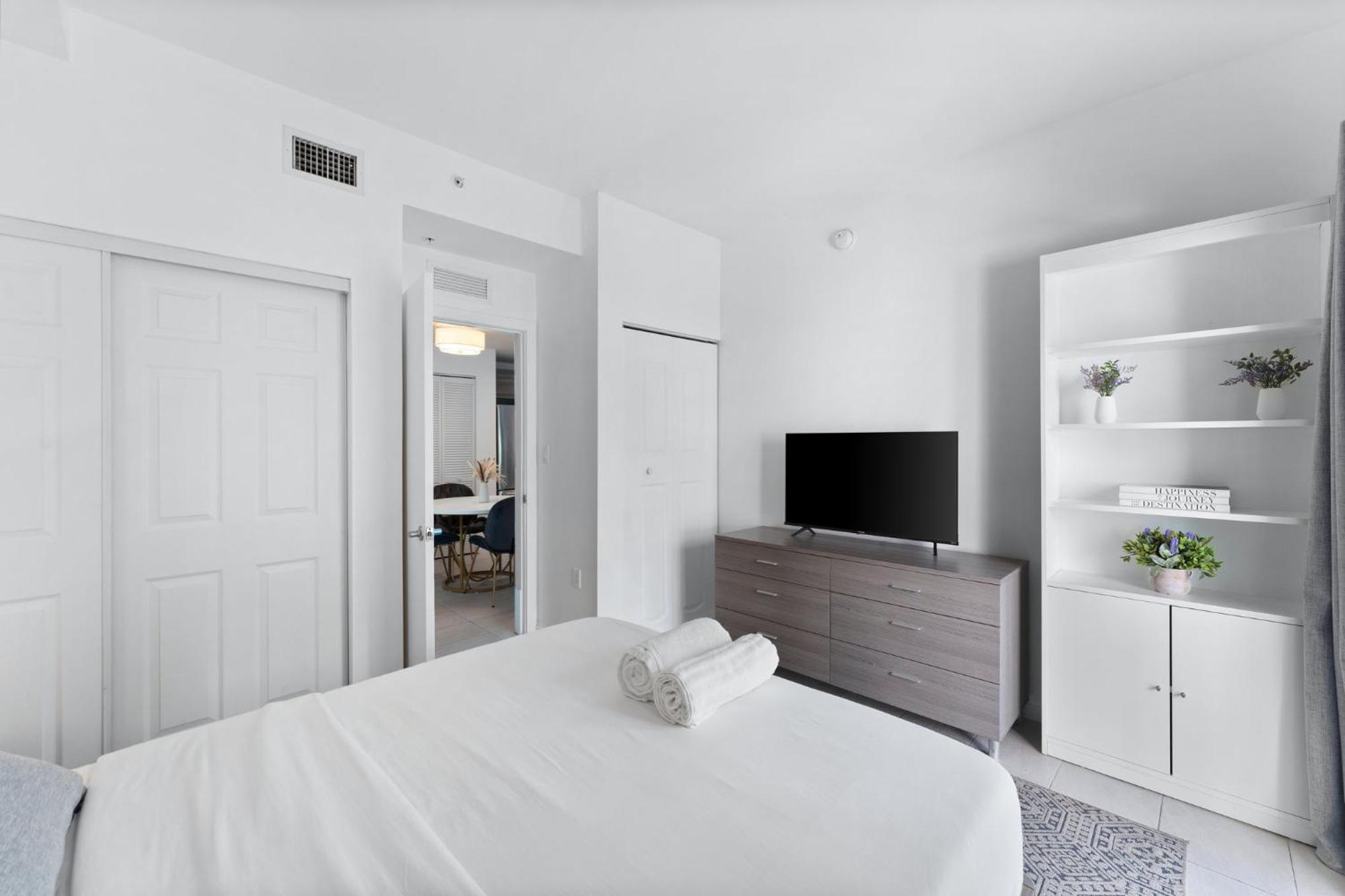 Modern Apartment In Edgewater Miami Ruang foto