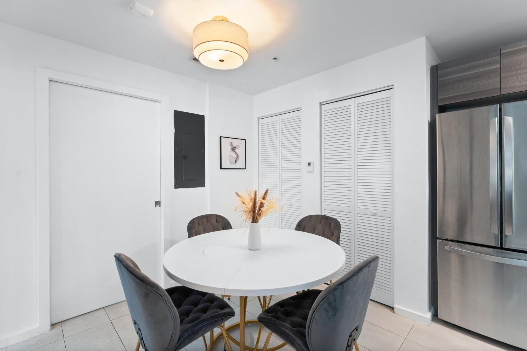 Modern Apartment In Edgewater Miami Ruang foto